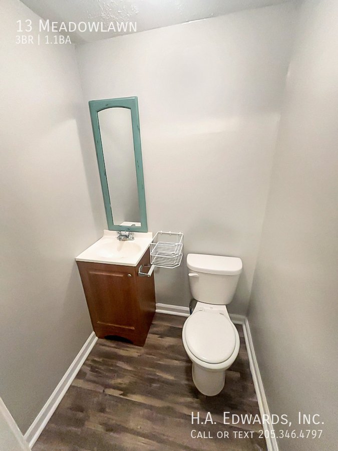 13 Meadowlawn property image