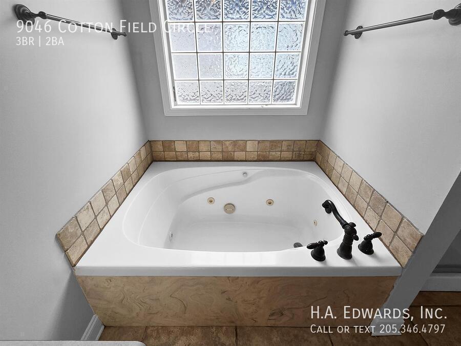 9046 Cotton Field Circle property image