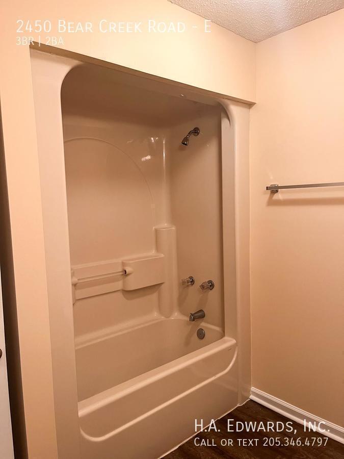2450 Bear Creek Road E, Duncanville, AL 35456 property image