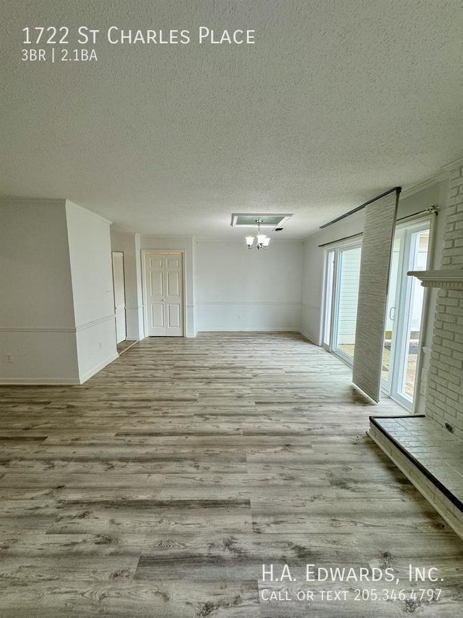 1722 St. Charles Place property image