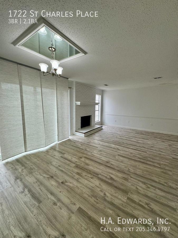 1722 St. Charles Place property image