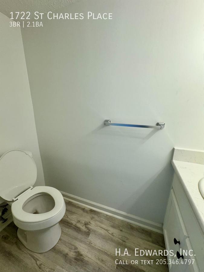 1722 St. Charles Place property image