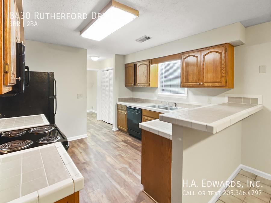 8430 Rutherford Drive property image