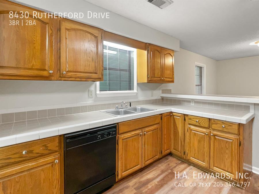 8430 Rutherford Drive property image
