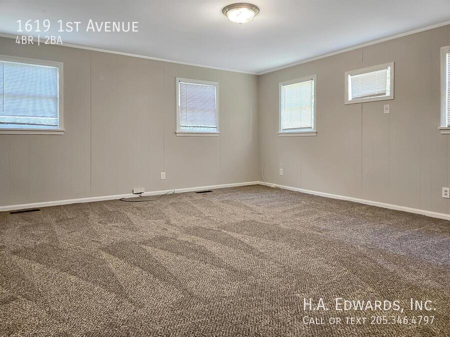 1619 1st Avenue property image