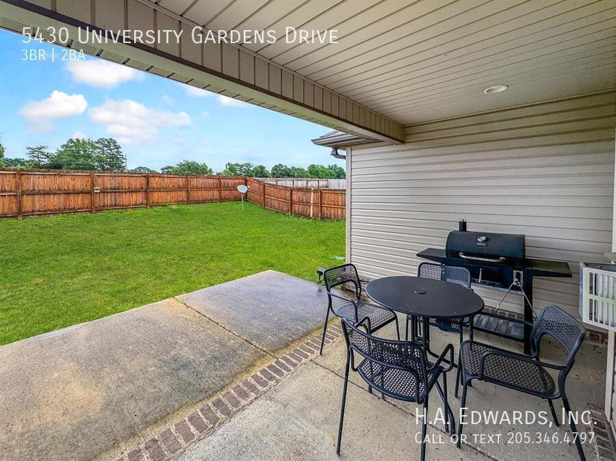 5430 University Garden Drive property image