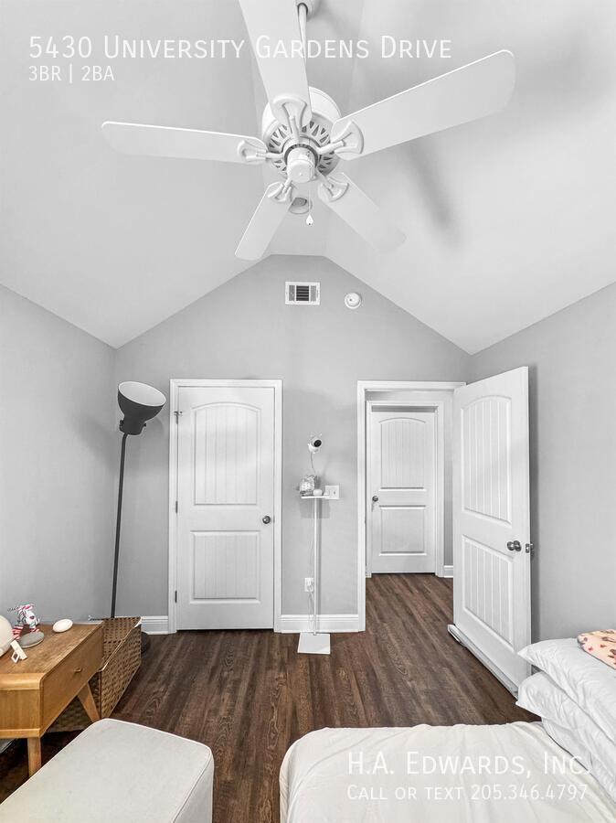5430 University Garden Drive property image