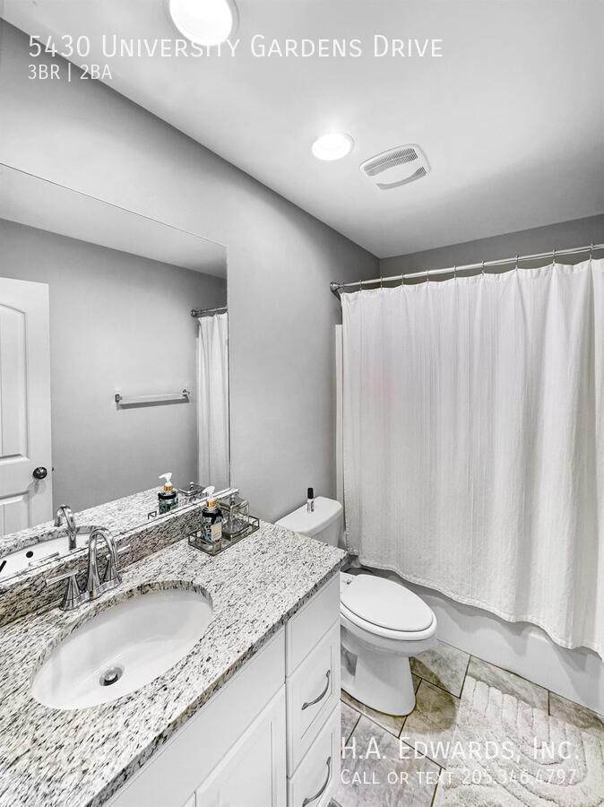 5430 University Garden Drive property image