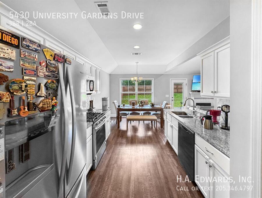 5430 University Garden Drive property image