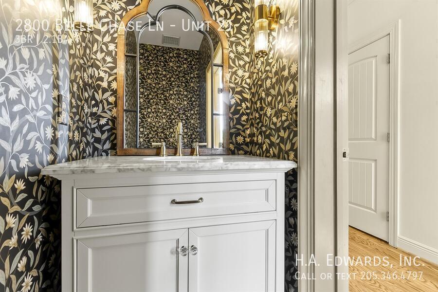 2800 Belle Chase Ln. Unit 21 property image