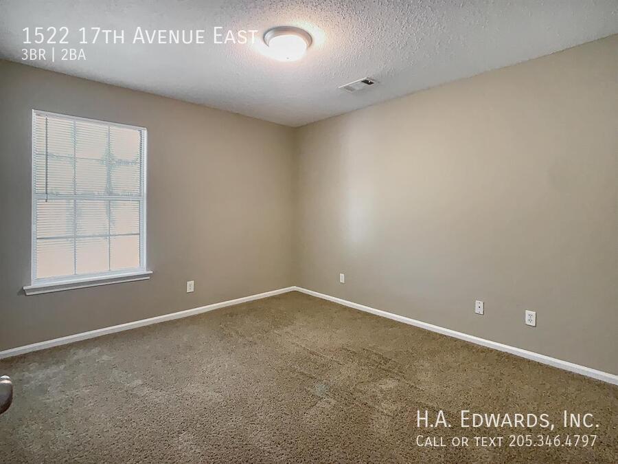 1522 17th Ave E property image