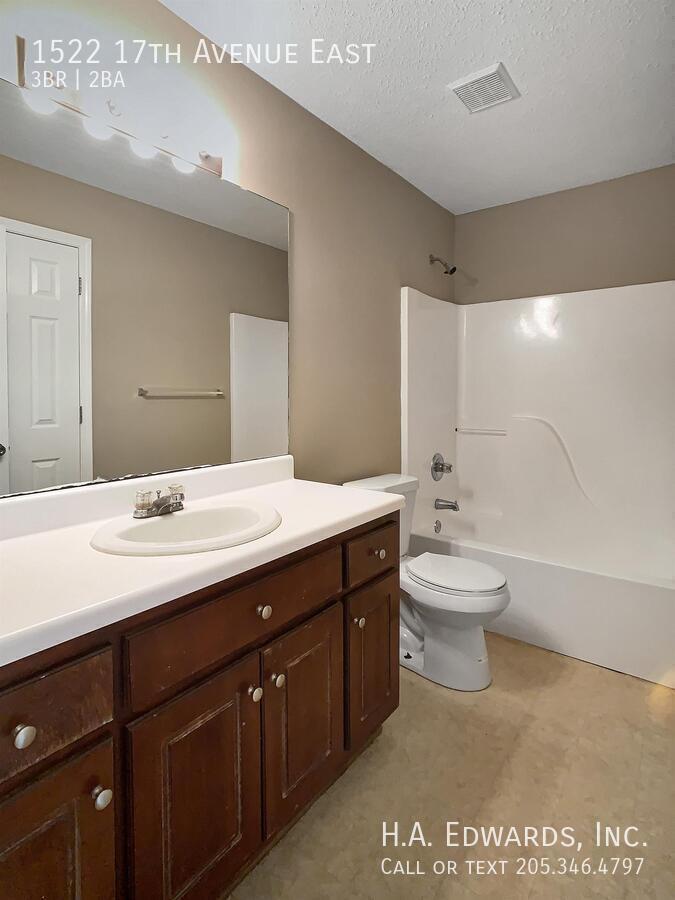 1522 17th Ave E property image