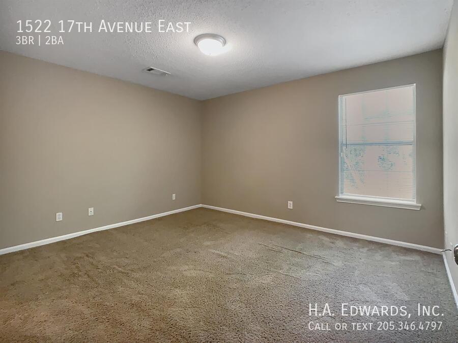 1522 17th Ave E property image