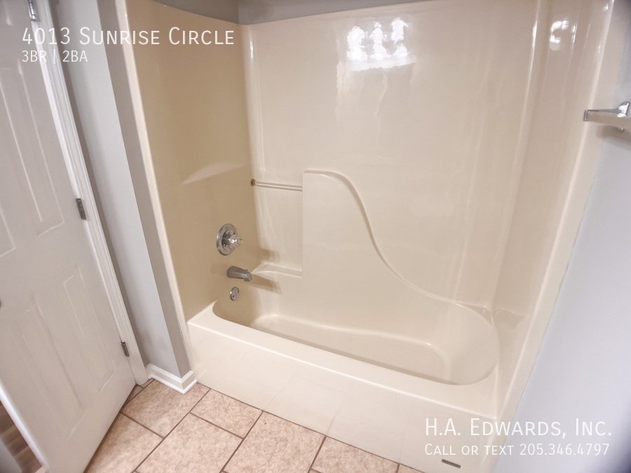 4013 Sunrise Circle property image