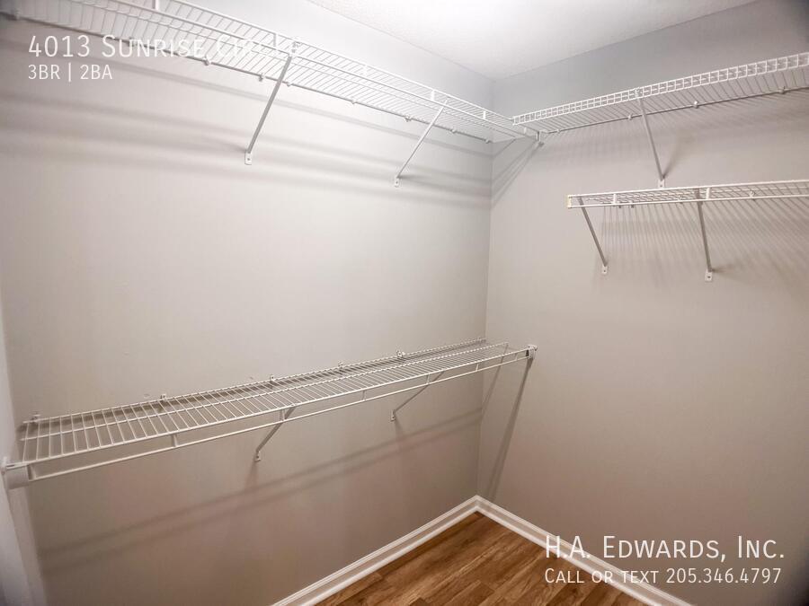 4013 Sunrise Circle property image