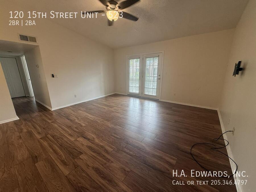 University Downs Unit 523 property image