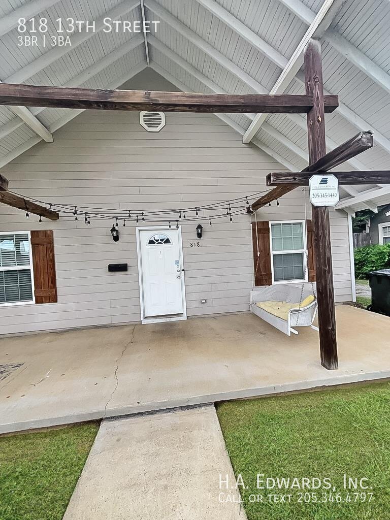 818 13th Street property image