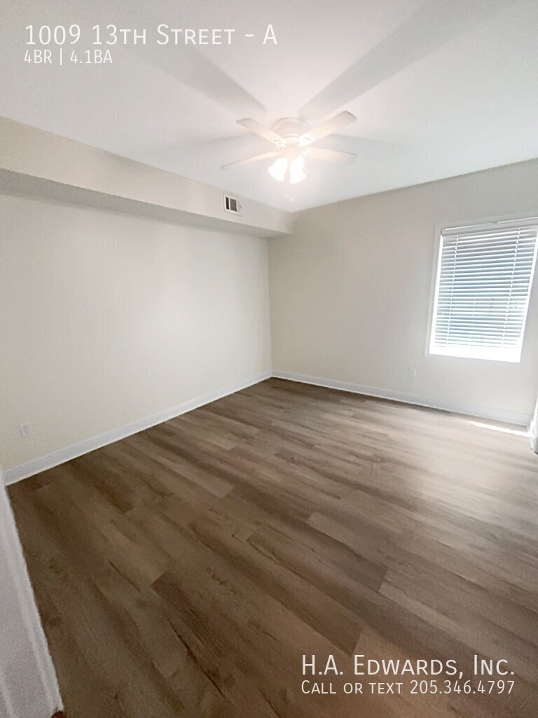 1009 13th Street property image