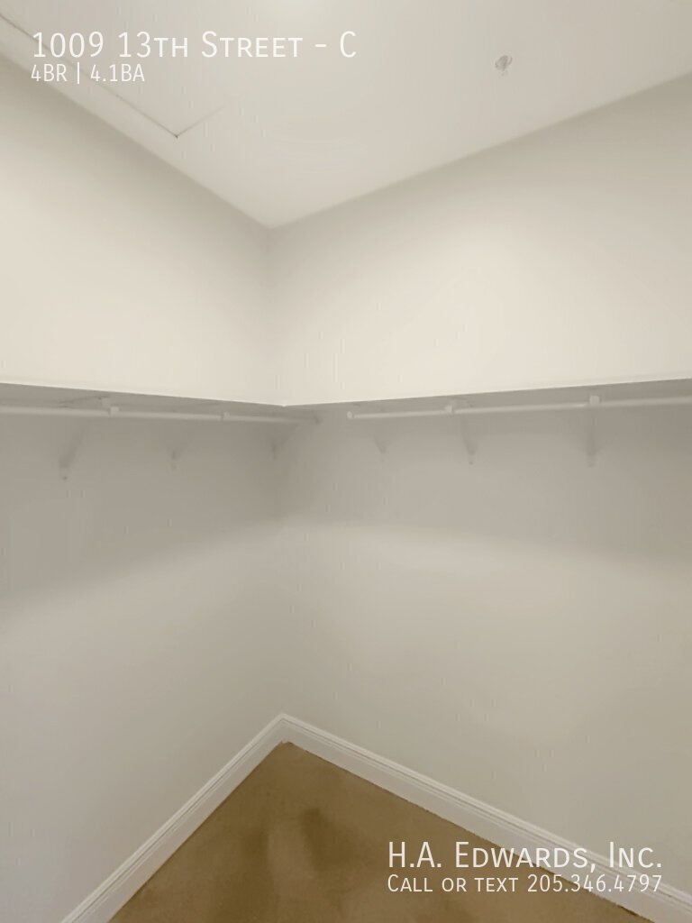 1009 13th Street property image