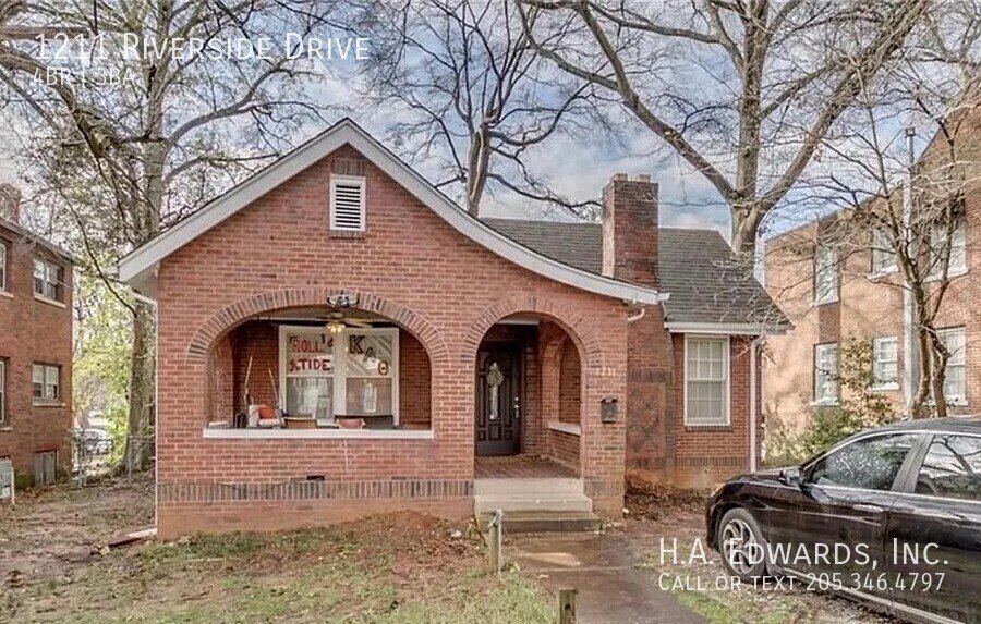 1211 Riverside Drive property image