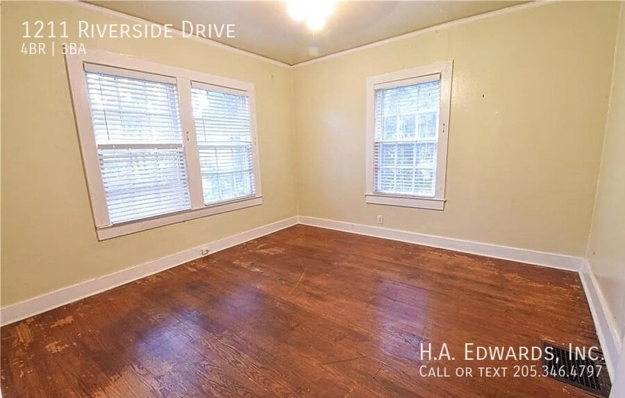 1211 Riverside Drive property image