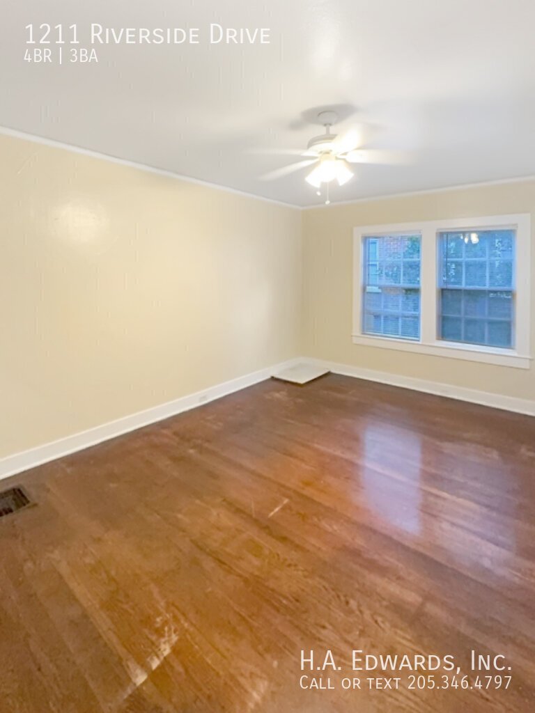 1211 Riverside Drive property image