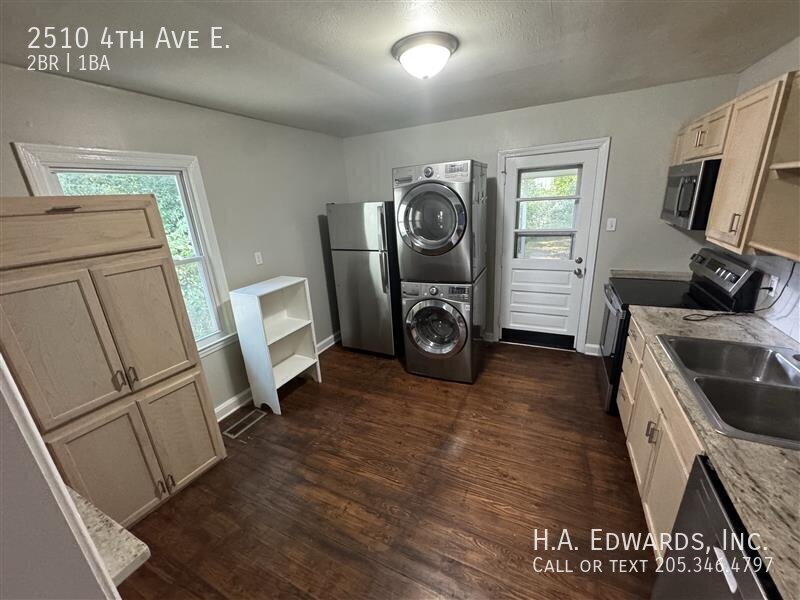 2510 4th Ave E. property image