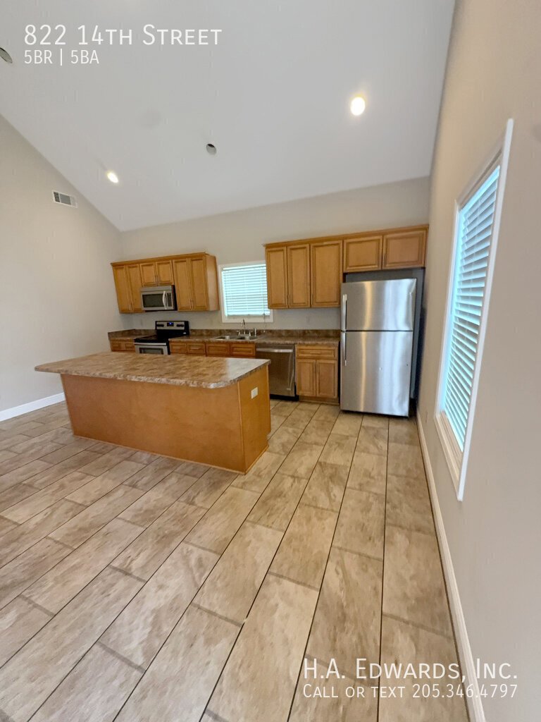 822 14th Street property image