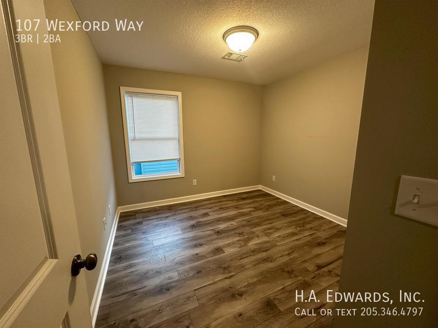 107 Wexford Way property image