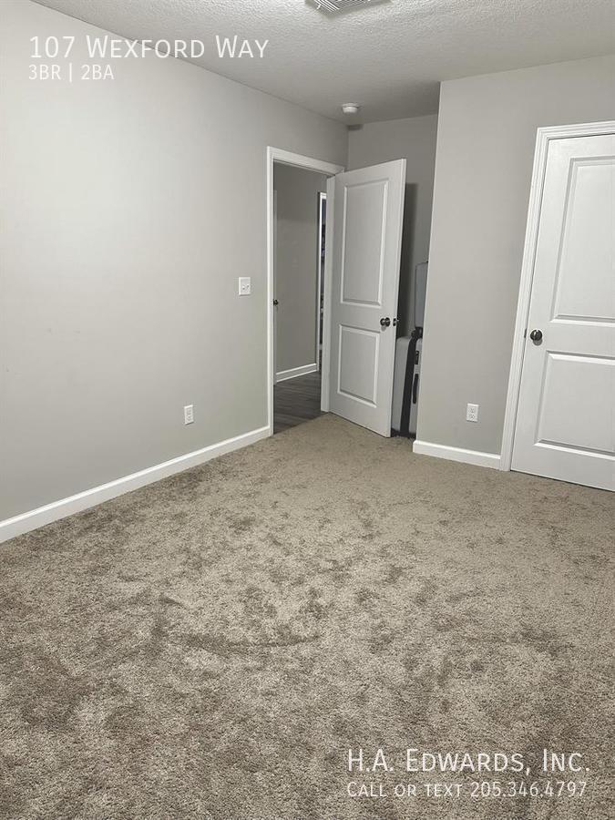 107 Wexford Way property image