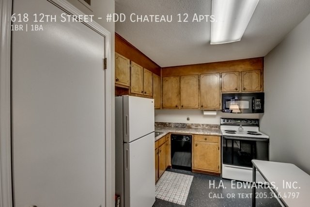 Chateau 12 Apartments property image