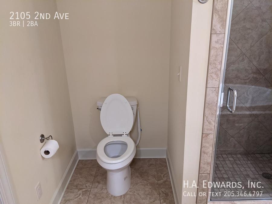 2105 2nd Avenue property image