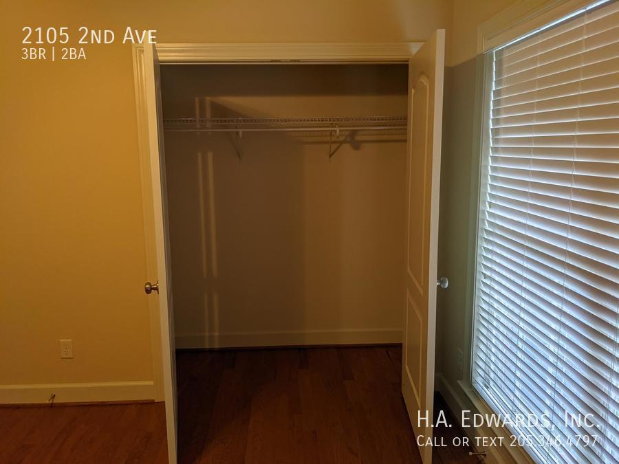 2105 2nd Avenue property image