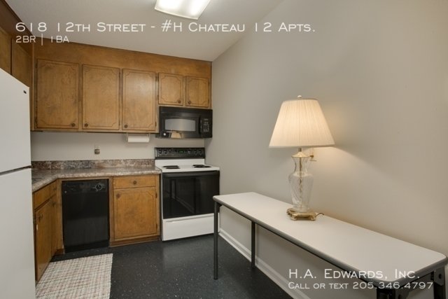 Chateau 12 Apartments property image