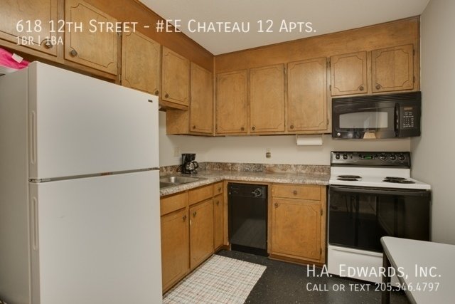 Chateau 12 Apartments property image