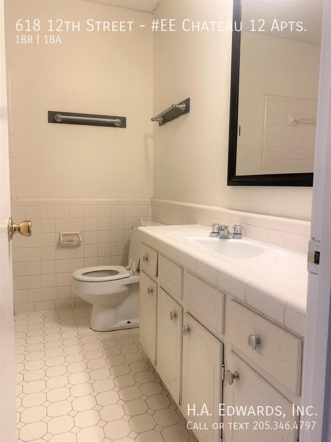 Chateau 12 Apartments property image