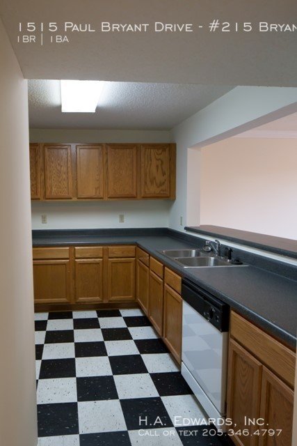 Bryant Drive Apartments 2 property image