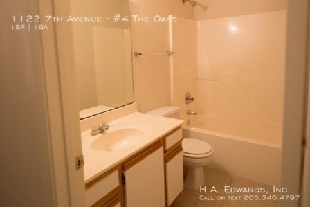 The Oaks Apartments property image