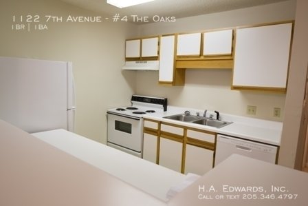 The Oaks Apartments property image