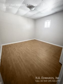 1717 Hackberry Lane Unit property image