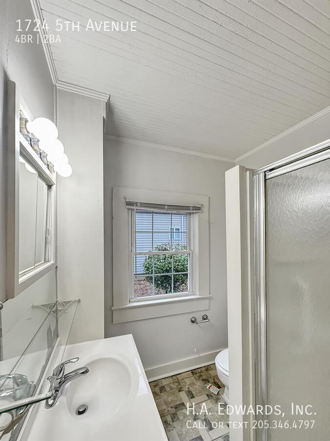 1724 5th Avenue property image