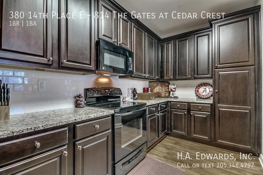 The Gates at Cedar Crest property image