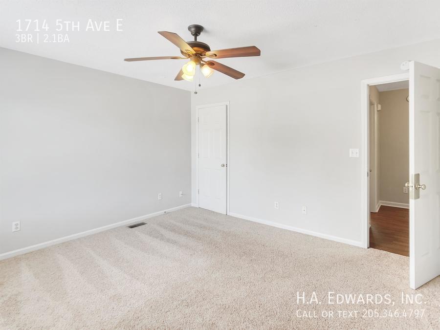 1714 5th Ave E property image