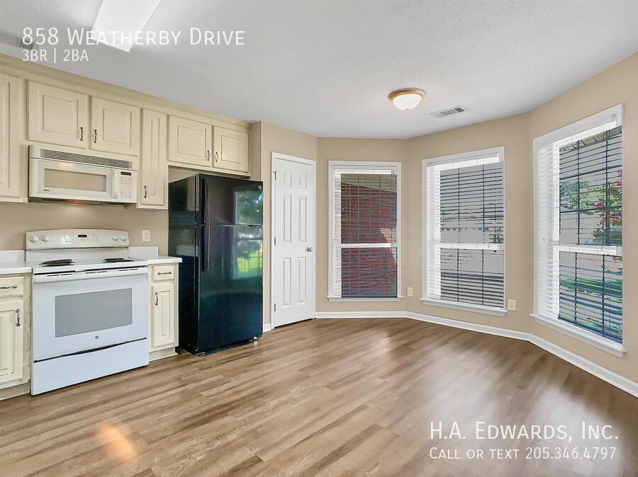 858 Weatherby Drive property image