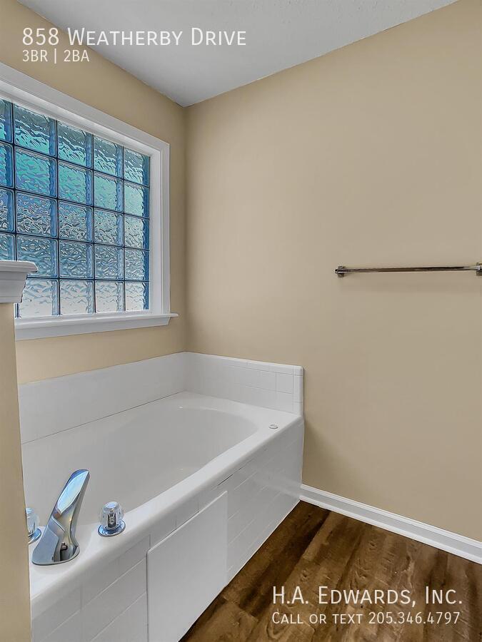 858 Weatherby Drive property image